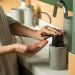 Dispenser Sabonete Líquido Dórica Ou com Válvula Dosadora 300ml Verde Sálvia