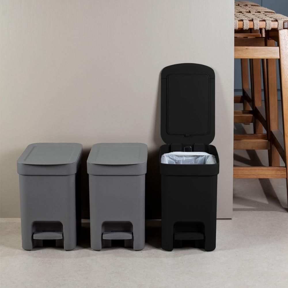 Kit 2 Lixeiras de Pedal com Aro Interno 6 Litros para Banheiro Polipropileno Trium Preto