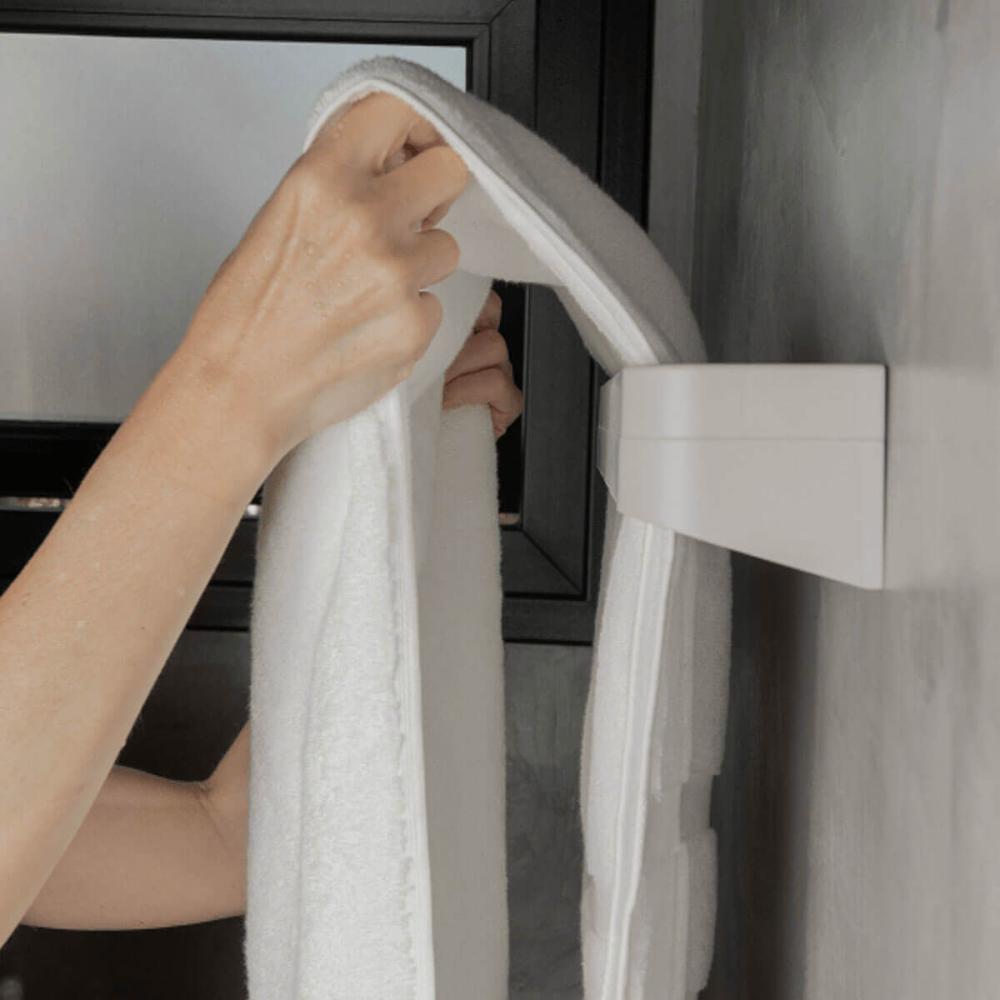Kit 4 Acessórios para Banheiro Fixação Adesivo Bege Porta Shampoo Toalheiro Papeleira Tampa Eleve