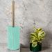 Suporte Com Escova Sanitária Groove Vaso Privada Banheiro Ou Verde Menta Fechado