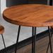 Kit Mesa Bistrô Redonda e 2 Banquetas Alta Astra com Encosto Base Metálica - Pallazio