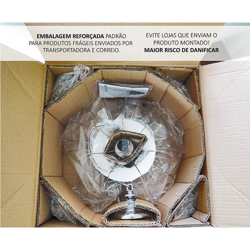 Lustre Brilliant Com Base Pendente E Adornos Em Acrílico De Alto Brilho - Cor Cristal