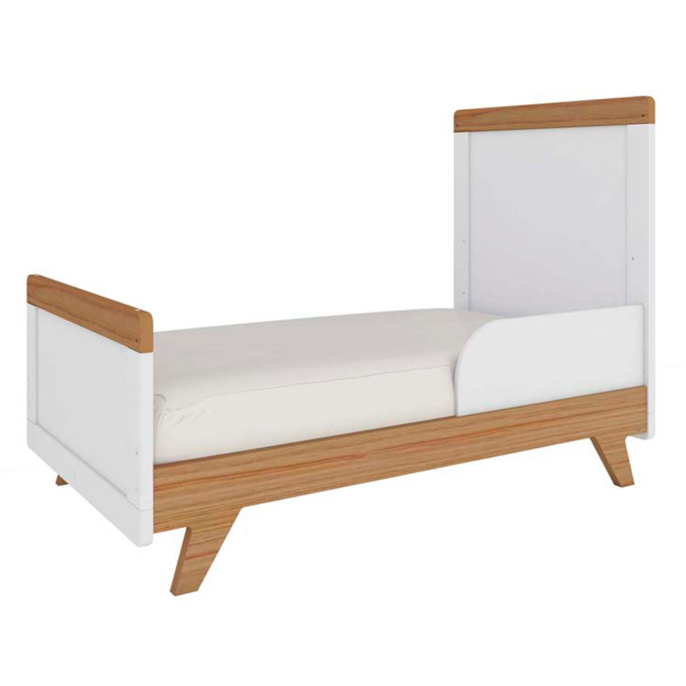 Conjunto de Cômoda e Berço Minicama Retrô Carvalho e Branco