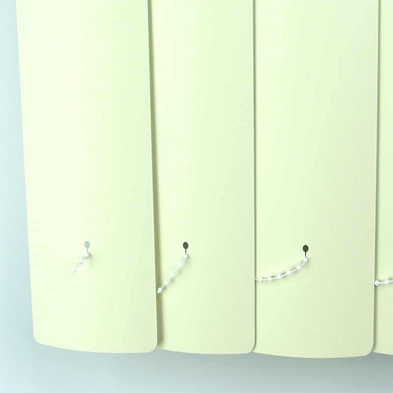 Persiana Vertical Em Pvc Com Bando Crisdan Largura 1,30 X 2,30 Altura Bege