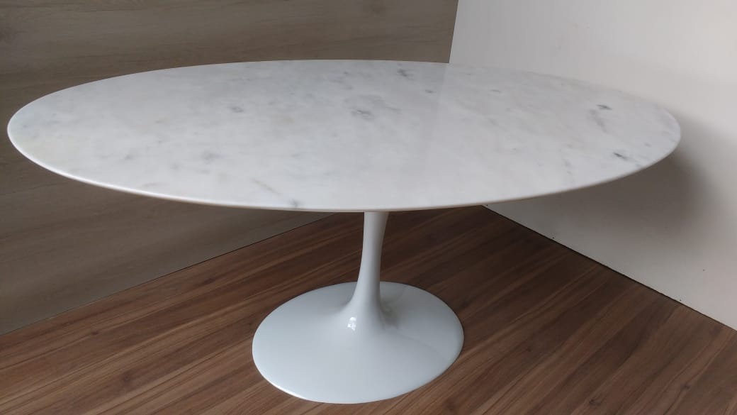 Mesa de Jantar Saarinen Oval 120x80 cm Mármore Branco Extra