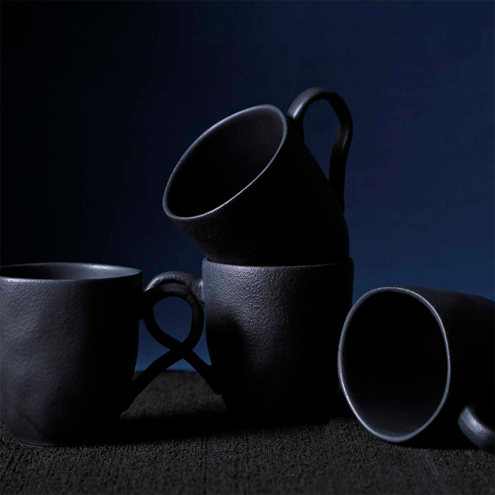 Caneca Matte Preta