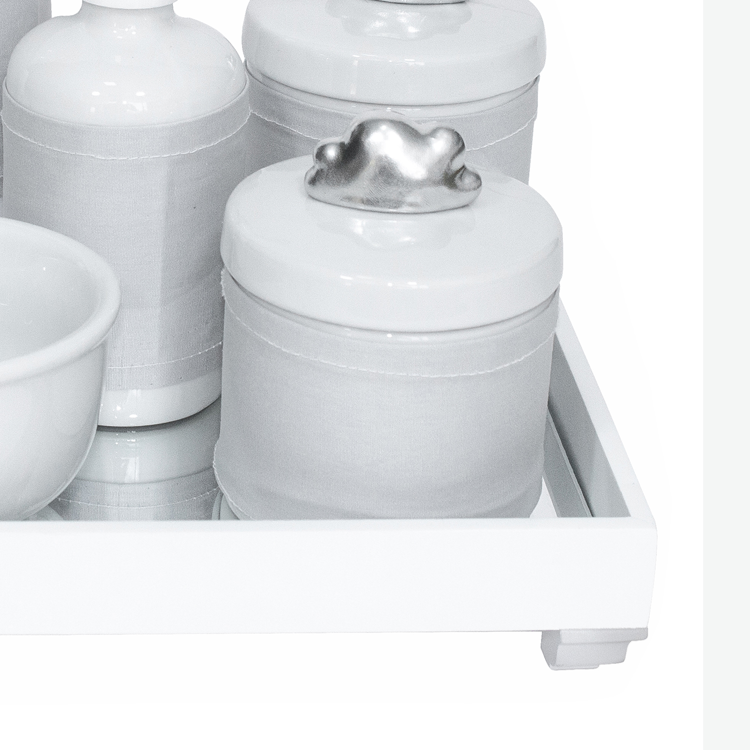 Kit Higiene Espelho Completo Porcelanas, Garrafa Pequena e Capa Nuvem Prata Quarto Bebê Unissex