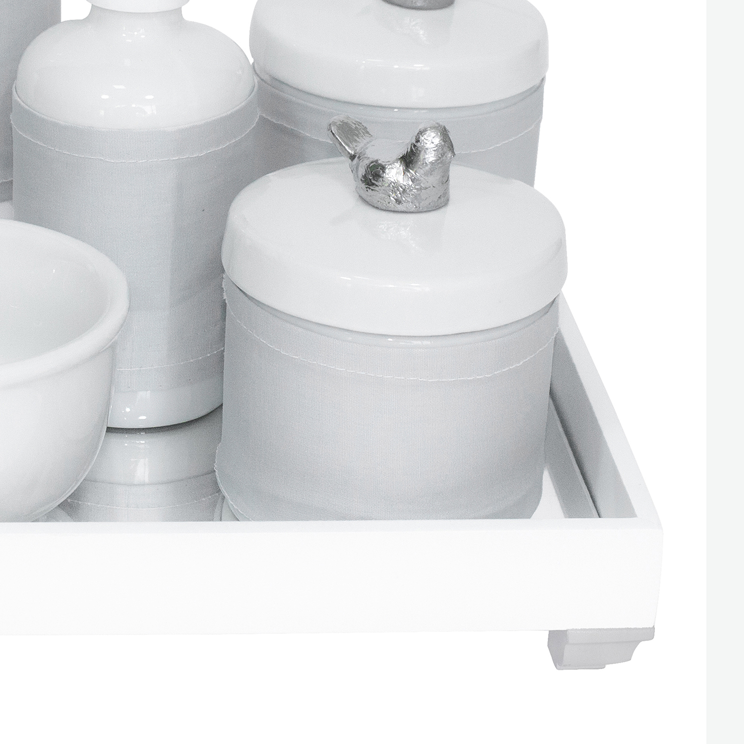 Kit Higiene Espelho Completo Porcelanas, Garrafa Pequena e Capa Passarinho Prata Quarto Bebê Unissex