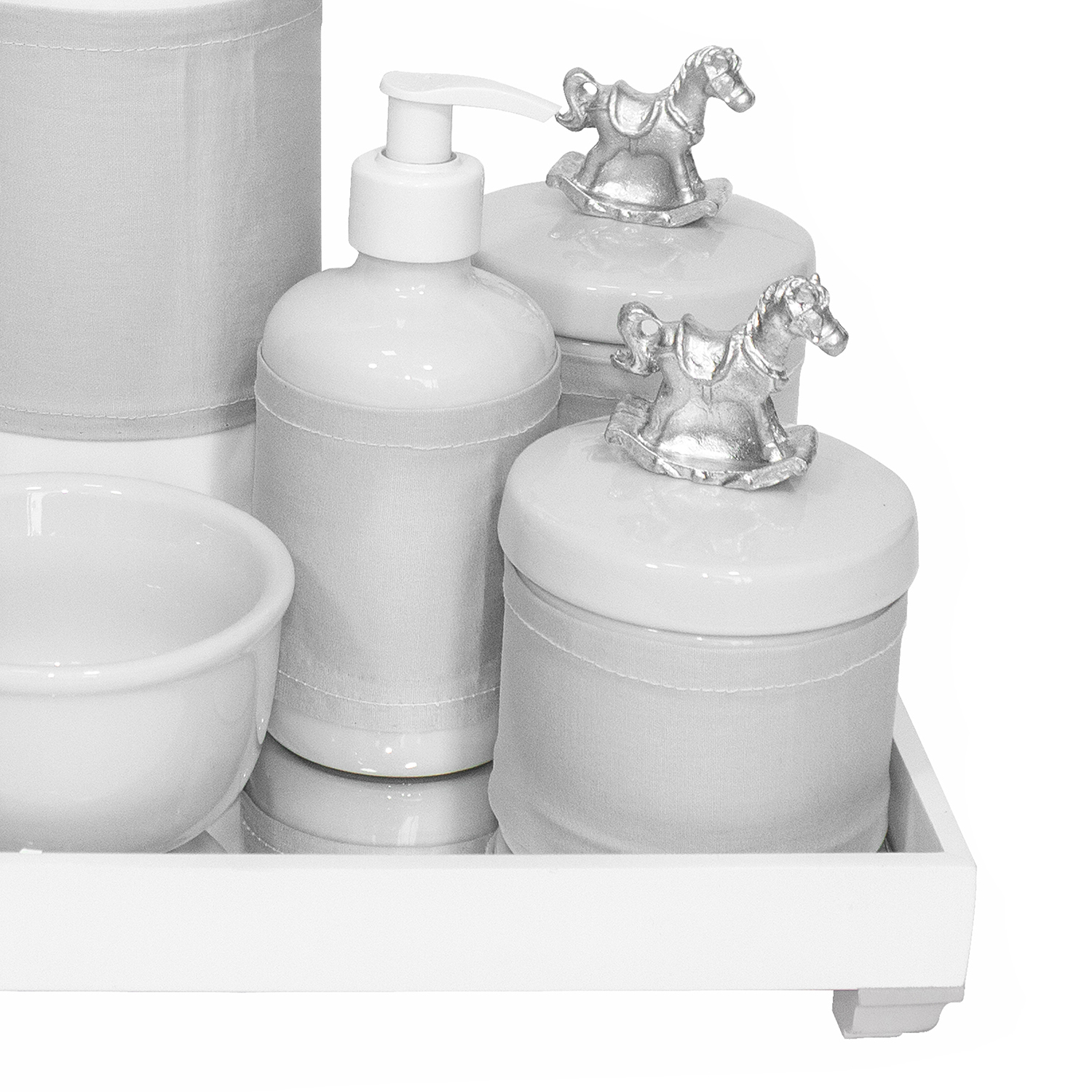 Kit Higiene Espelho Completo Porcelanas, Garrafa e Capa Cavalinho Prata Quarto Bebê Unissex