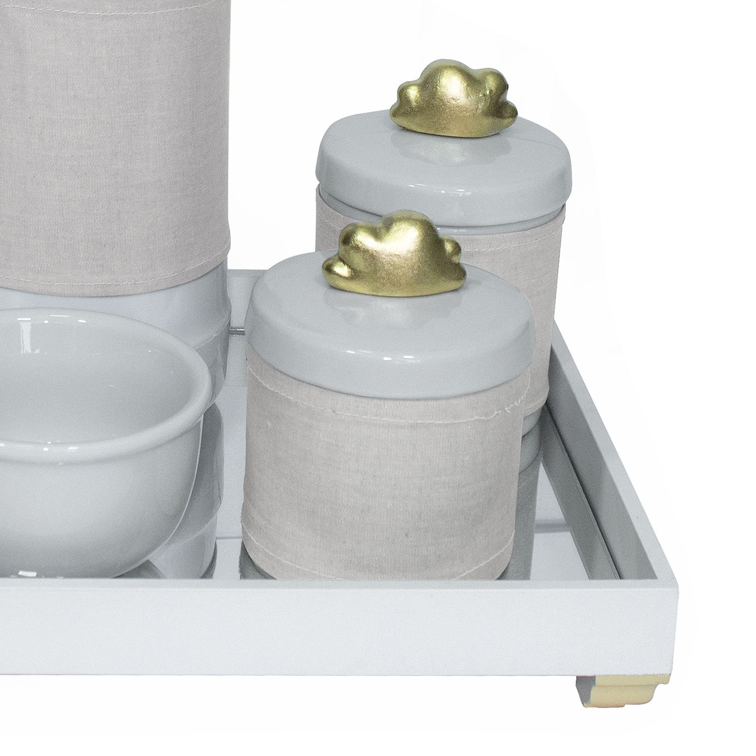 Kit Higiene Espelho Potes, Garrafa, Molhadeira e Capa Nuvem Dourado Quarto Bebê Unissex