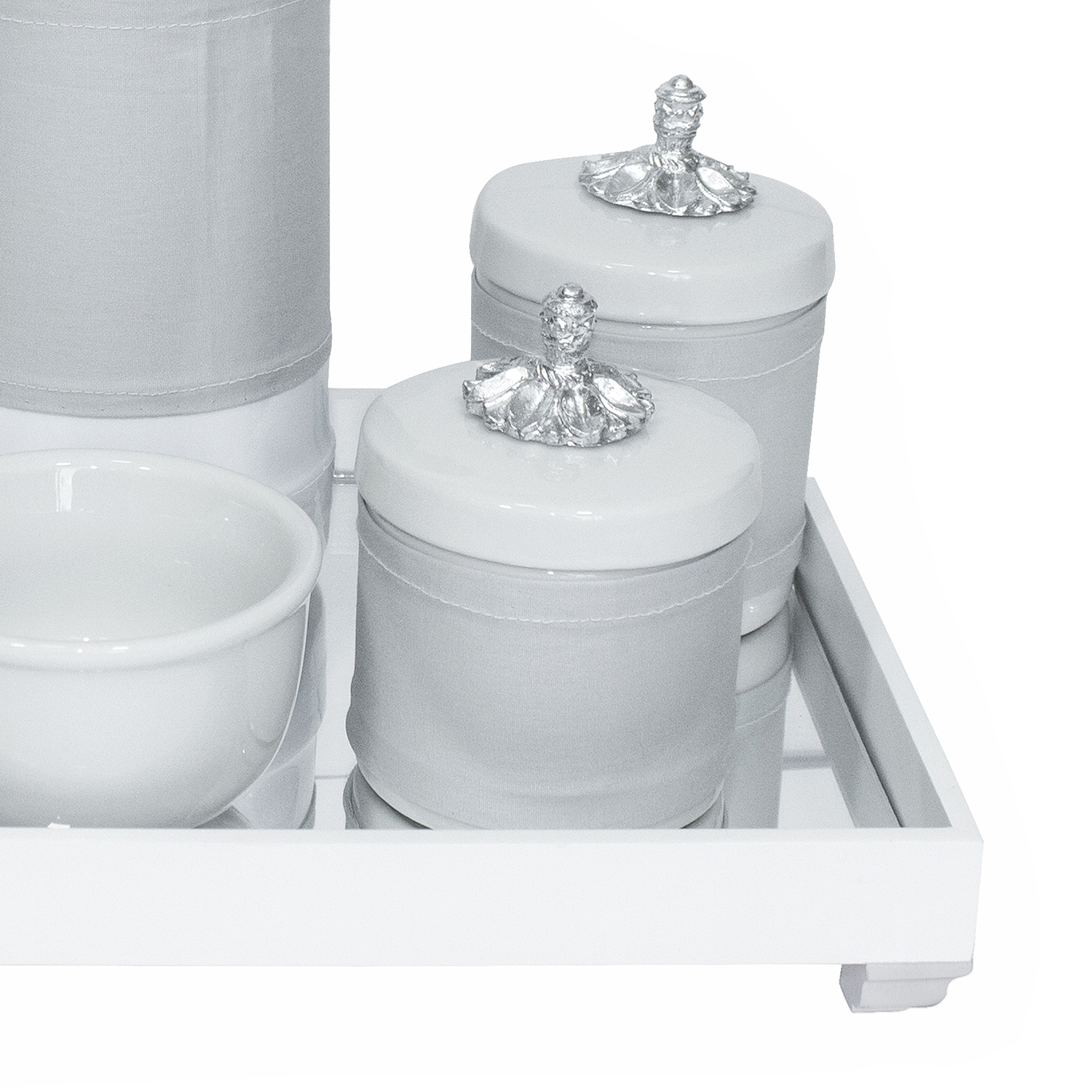 Kit Higiene Espelho Potes, Garrafa, Molhadeira e Capa Provençal Prata Quarto Bebê Unissex