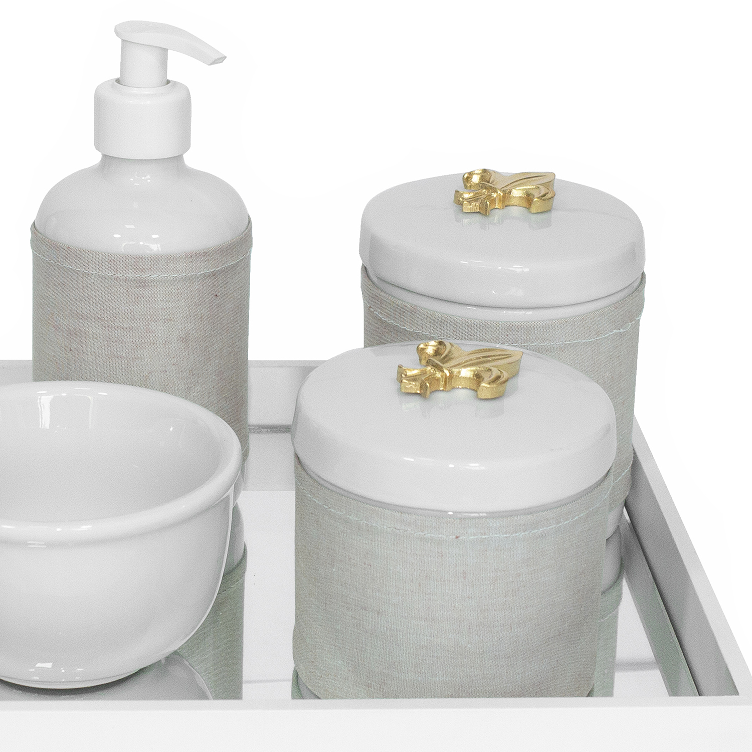 Kit Higiene Espelho Potes, Molhadeira, Porta Álcool-Gel e Capa Flor de Liz Dourado Quarto Bebê Unissex