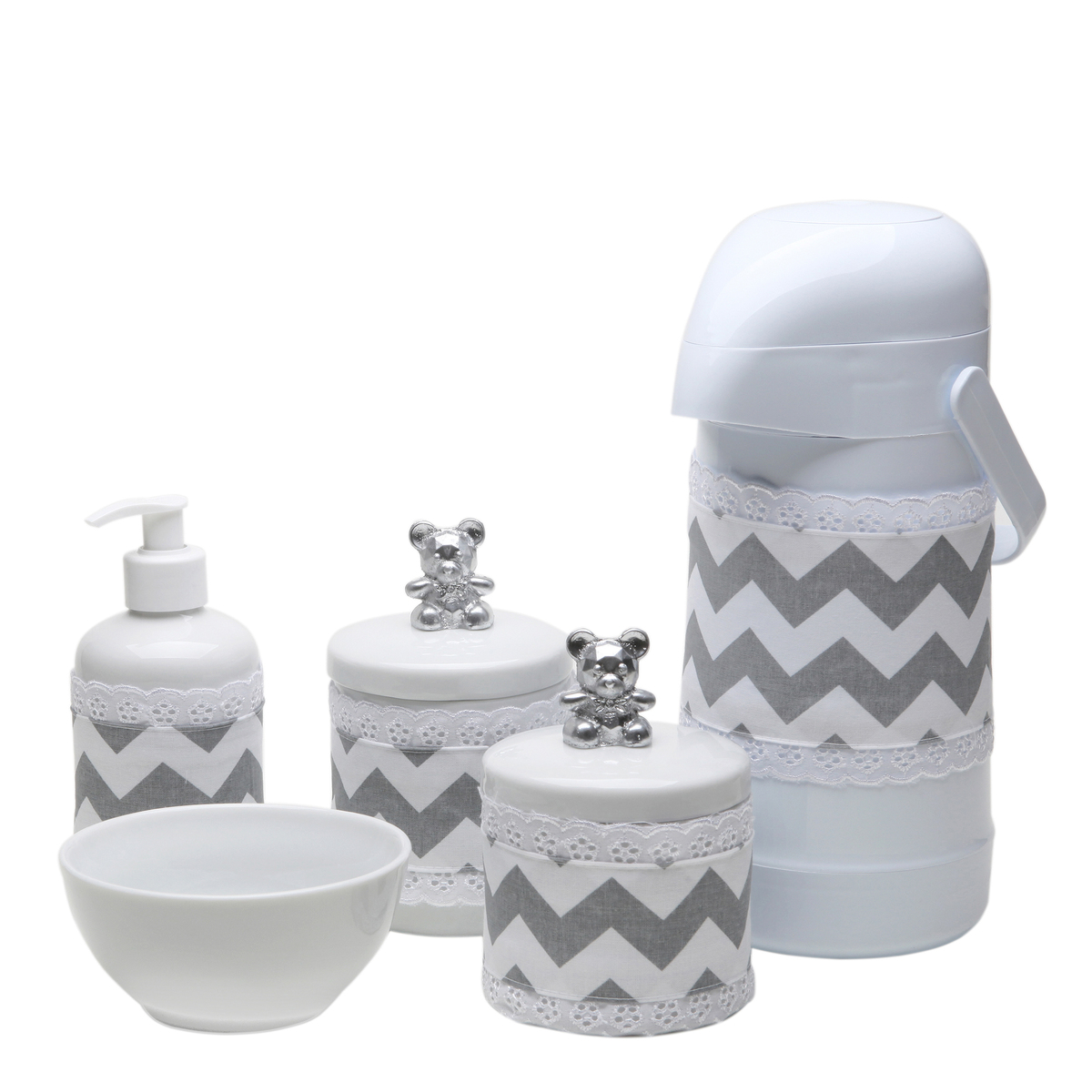 Potes, Garrafa, Molhadeira e Porta Álcool-Gel Com Capa Ursinho Prata Quarto Bebê Infantil
