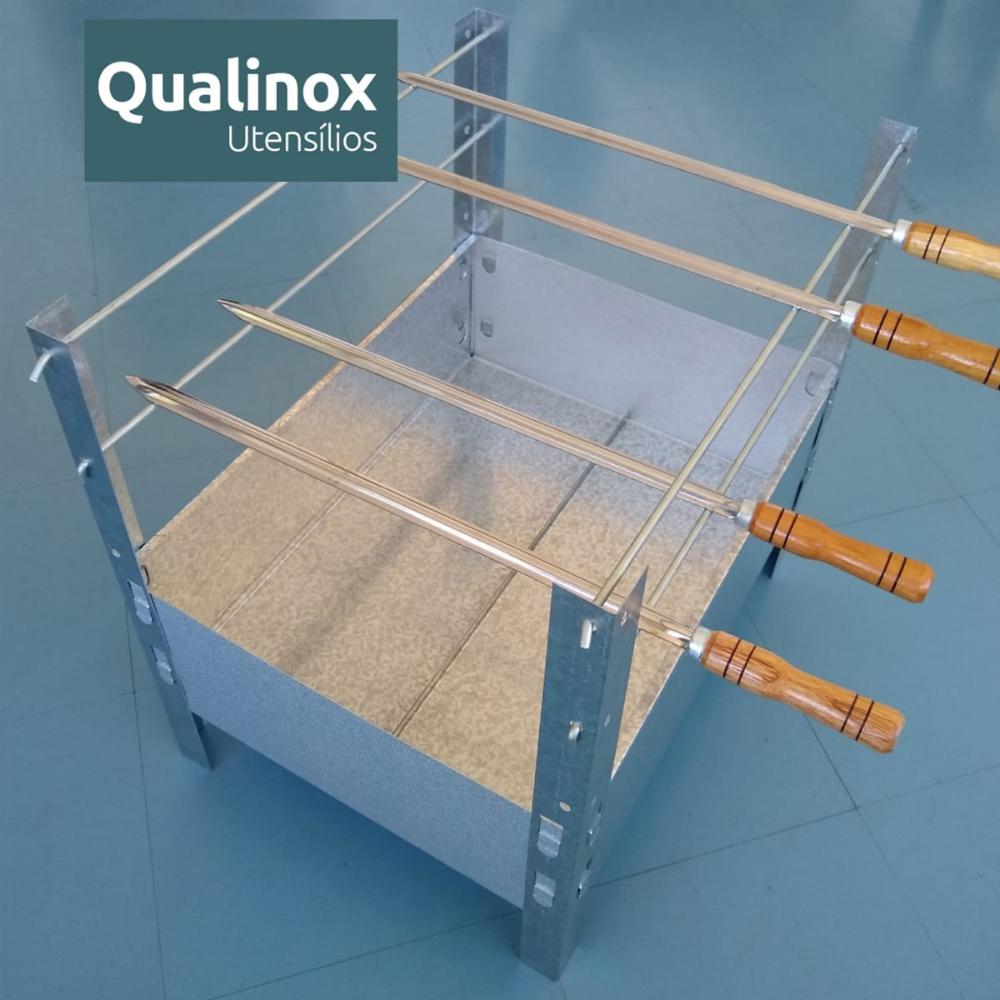 Churrasqueira Portátil Desmontável Inox Para Camping Carvão