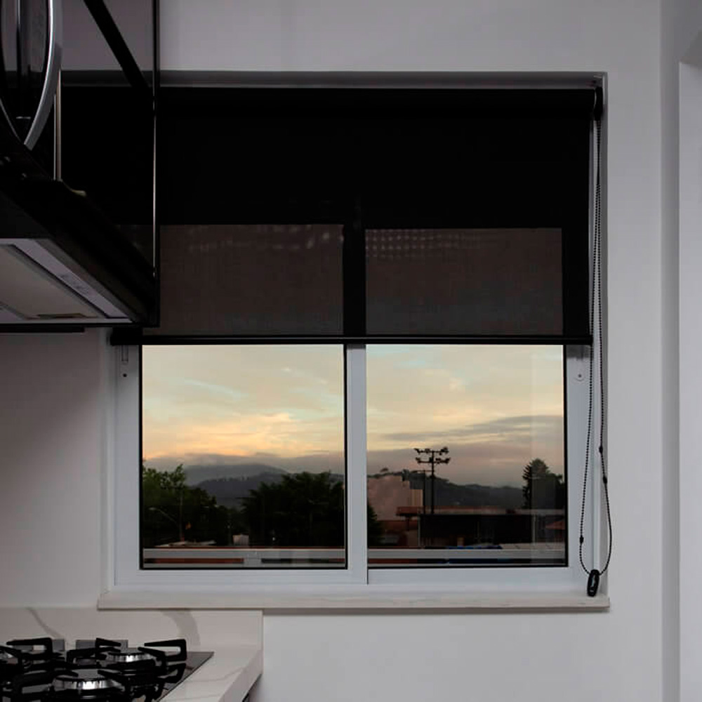 Persiana Rolo Screen 3% Preto - 2,70m x 1,90m