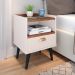 Mesa Cabeceira Estilo Retrô cor Off White / Freijó