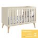Berço Mini Cama Theo Areia Fosco com Pés Madeira Natural - Reller Móveis