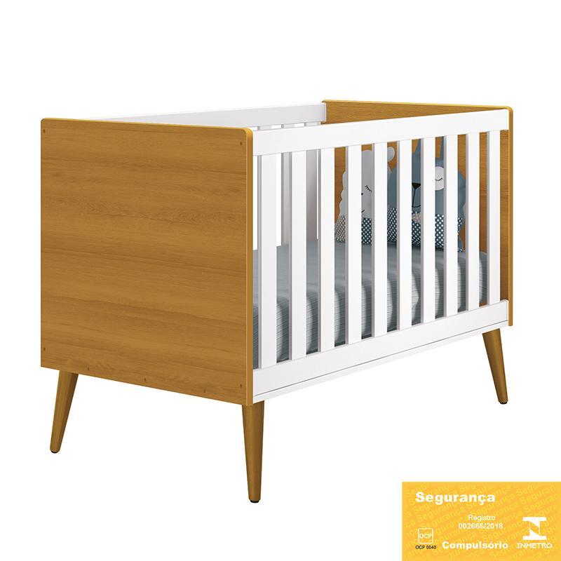 Dormitório Completo Infantil Theo 3 Portas, Cômoda 6 Gavetas e Berço Branco/Savana com Pés Amadeirado - Reller Móveis