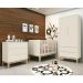 Dormitório Infantil Classic 2 Portas, Cômoda 3 Gavetas, Berço Areia Fosco com Pés Madeira Natural e Colchão - Reller Móveis