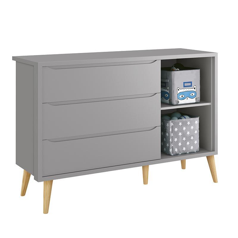Dormitório Theo Retrô 3 Portas, Cômoda 1 Porta, Berço, Mesa de Apoio Cinza Fosco com Pés Madeira Natural e Colchão - Reller Móveis 