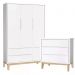 Jogo de Quarto Classic Guarda Roupa 3 Portas e Cômoda 3 Gavetas Branco Fosco com Pés Madeira Natural - Reller Móveis