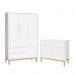 Jogo de Quarto Infantil Classic Guarda Roupa 3 Portas e Cômoda 6 Gavetas Branco Fosco com Pés Madeira Natural - Reller Móveis