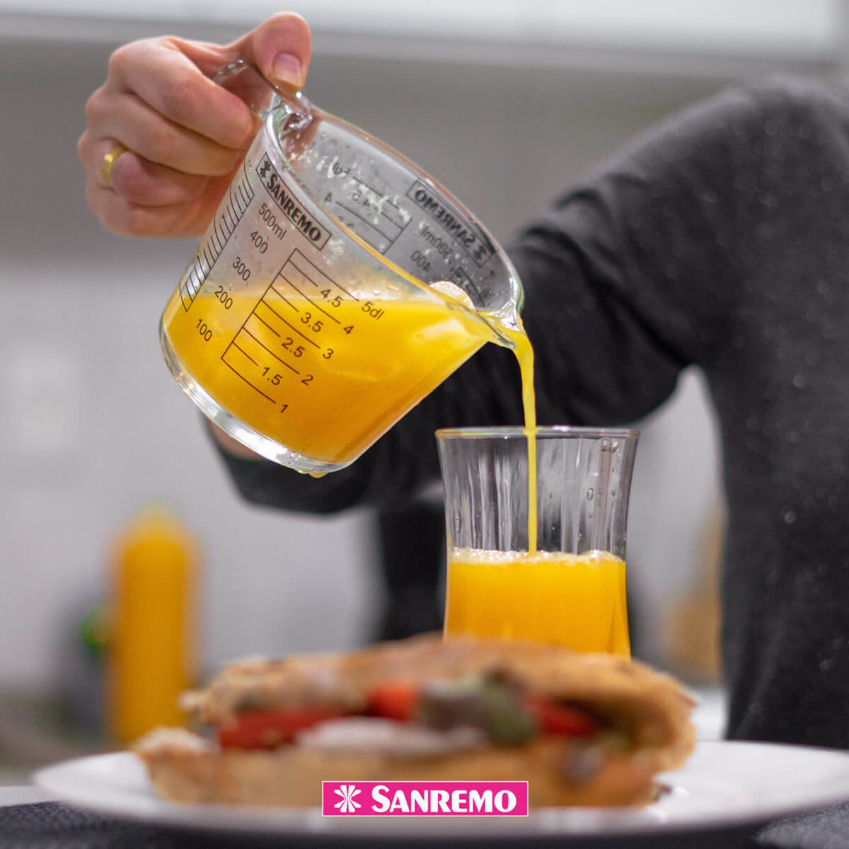 Jarra Medidor Vidro Graduada Copo Receitas Contador Com Bico 500ml Sanremo