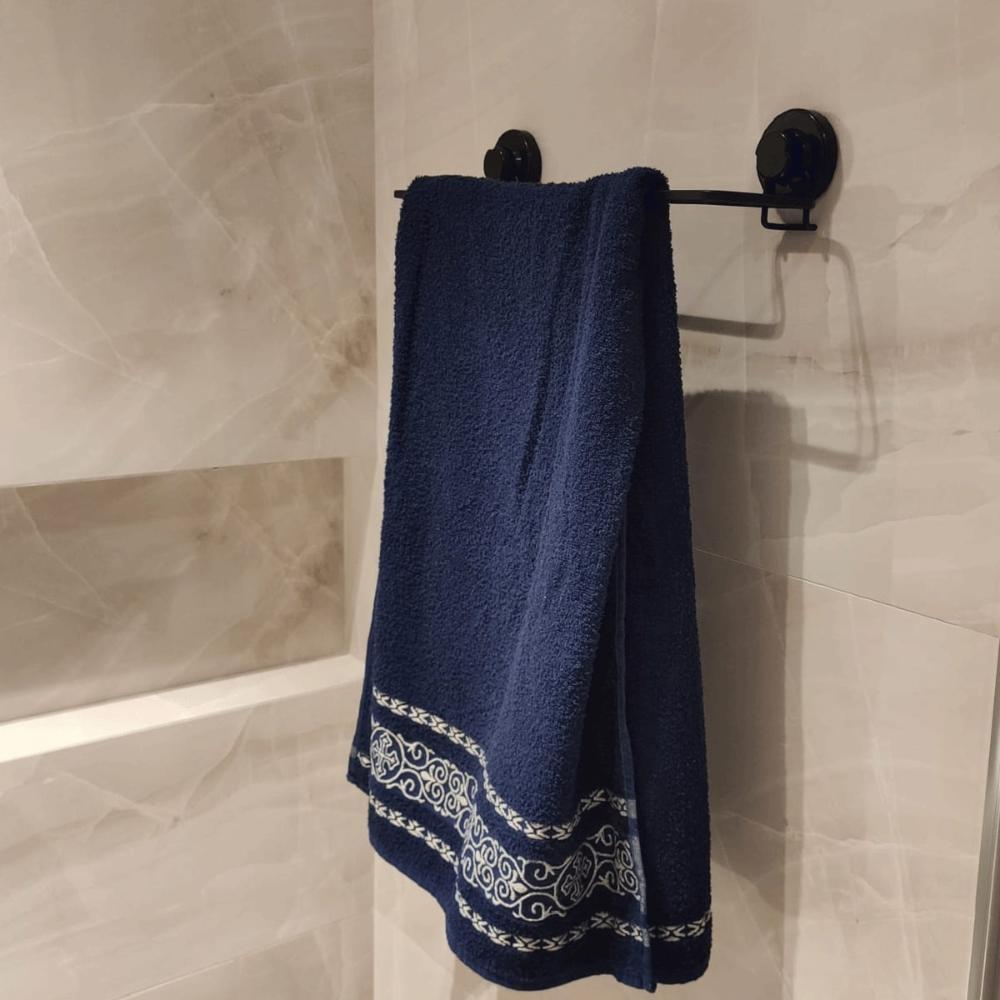 Porta Toalha Preto com Ventosa Faciliti Toalheiro para Banheiro Rosto ou Banho Schmitt