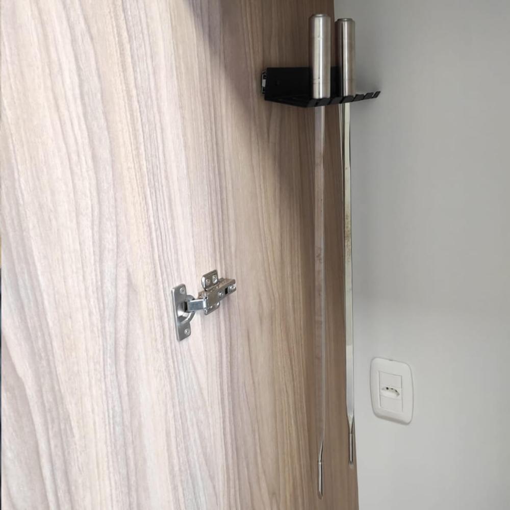 Suporte Porta 6 Espetos Deslizante de Churrasco Preto com Corrediça para Móvel Schmitt