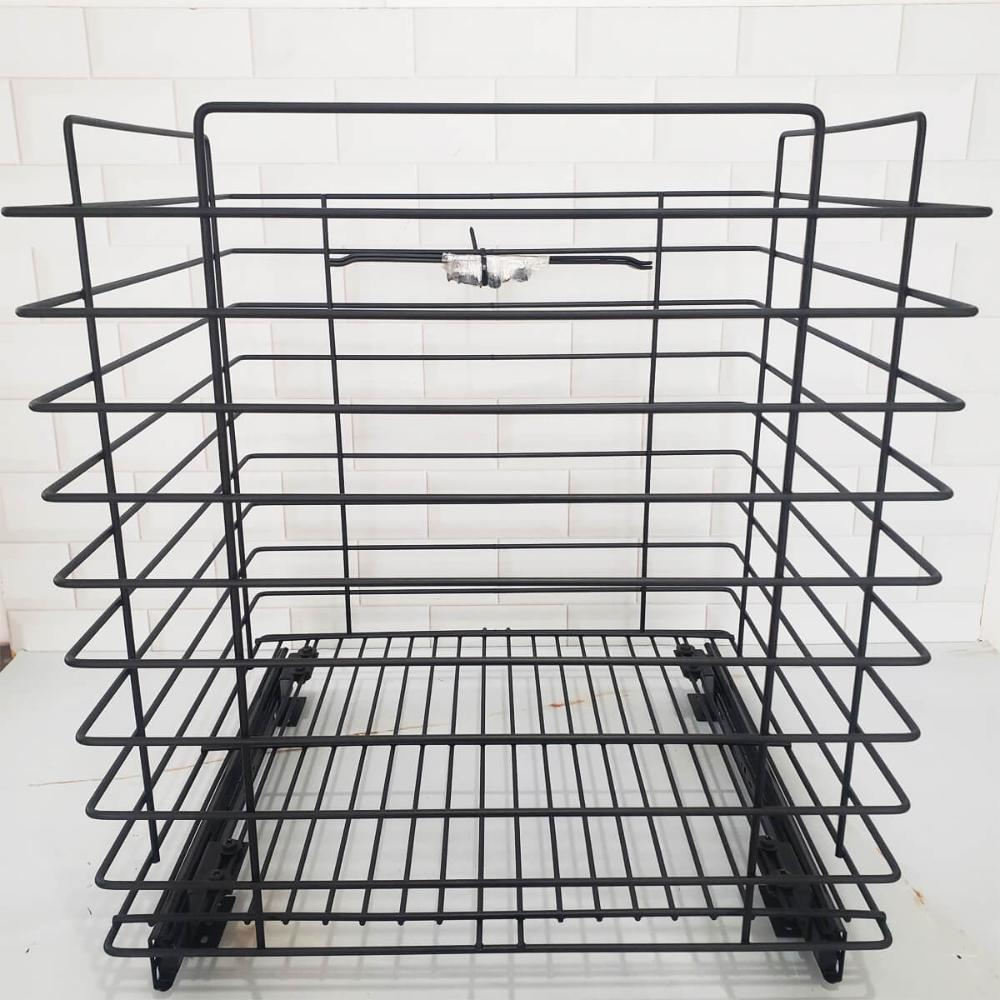 Tulha Deslizante Preta 39,5x38x44cm Cesto de Roupas Aramado de Embutir Schmitt Quadrada 35kg