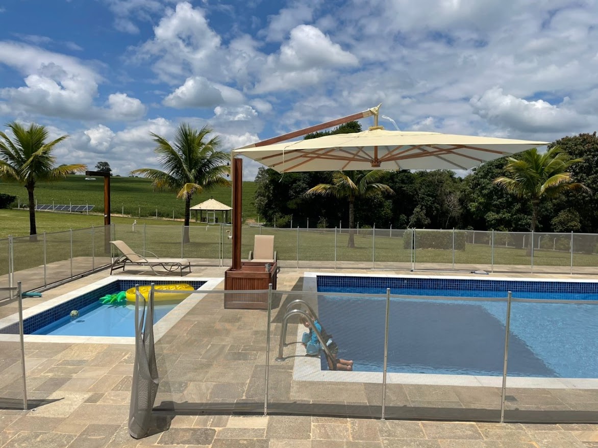 Ombrelone de Madeira c/ Floreira 4x4m Lateral Quadrado - GIGANTE