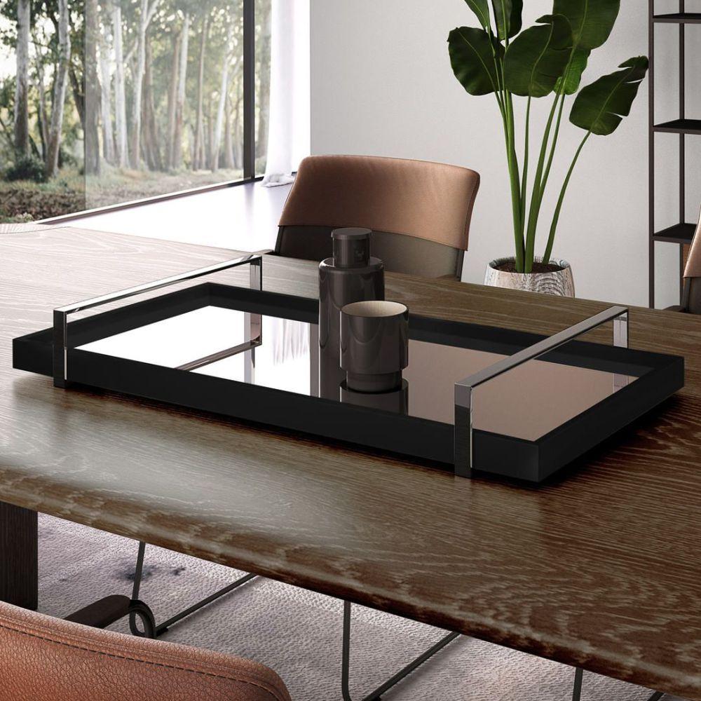 Bandeja Espelhada MDF Laqueado Preto com Alça em Metal Cromado