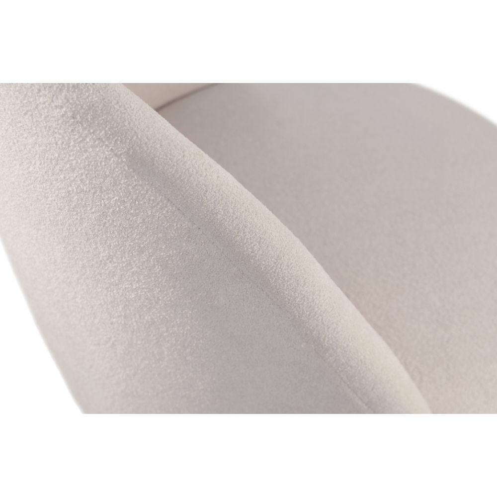 Poltrona Decorativa Lilli Boucle Off White com Base Giratória em Madeira