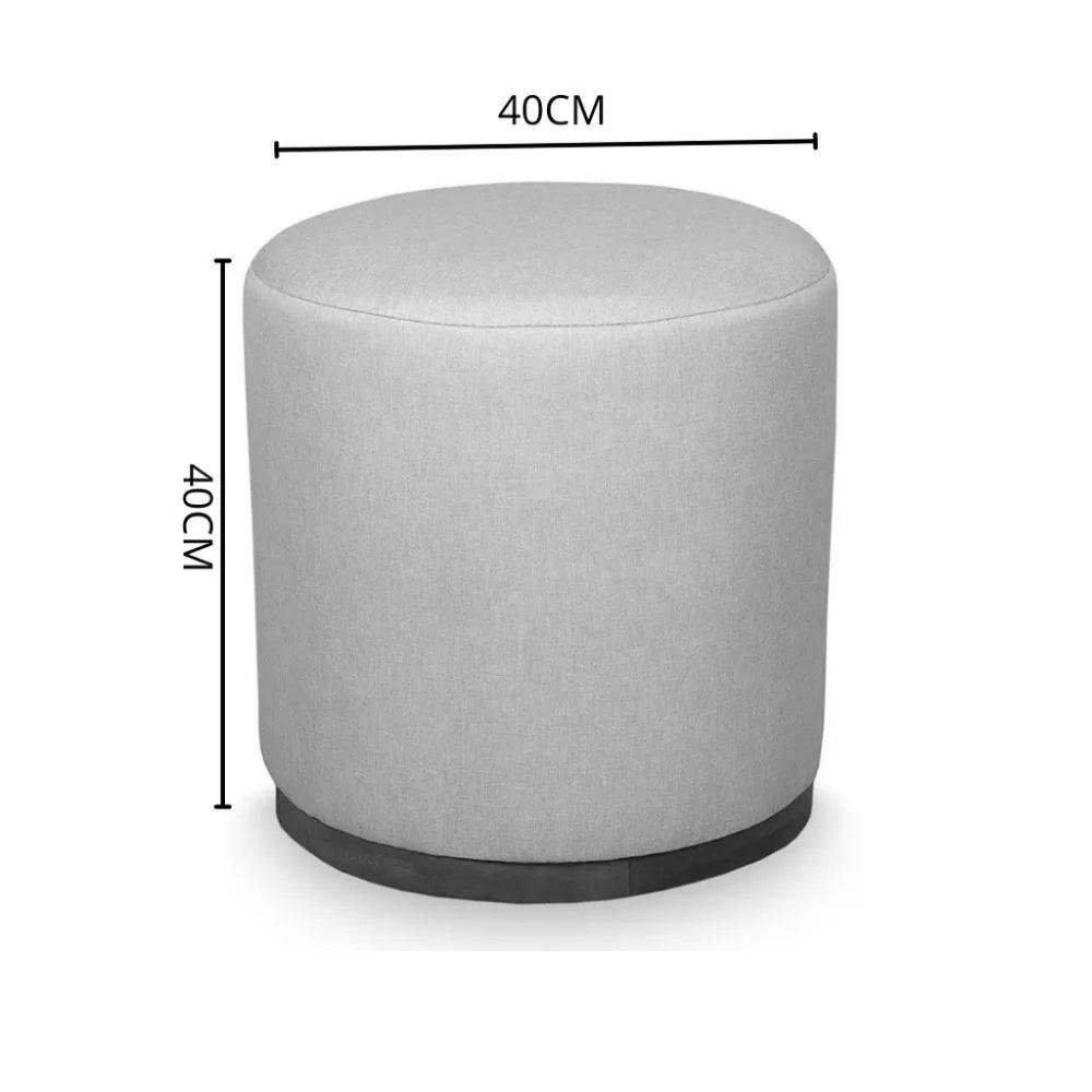 Puff Barcelona Decorativo com Bouclé Off White Base Madeira