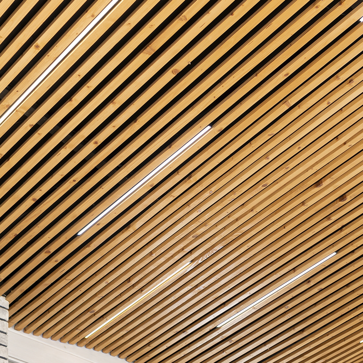 Perfil de Sobrepor Taschibra Para Fita de Led Zenith 50 Com 2 Metros Branco