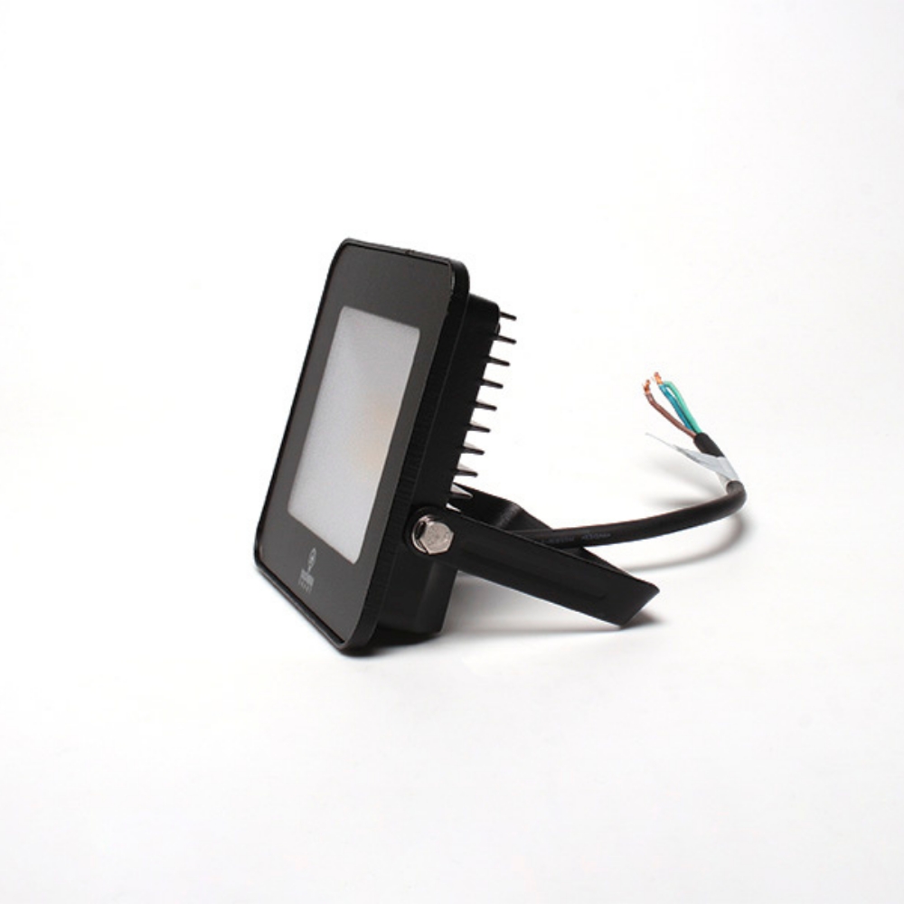 Refletor Taschibra Smart Led Wi-Fi 20W Inteligente CCT+RGB Preto Bivolt