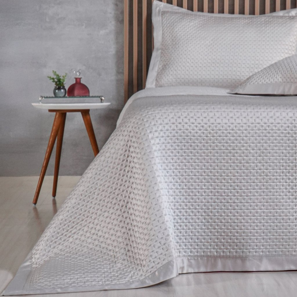 Kit Colcha King Satinatta Cetim Toque Pele de Pessego 260x280cm Suede Claro