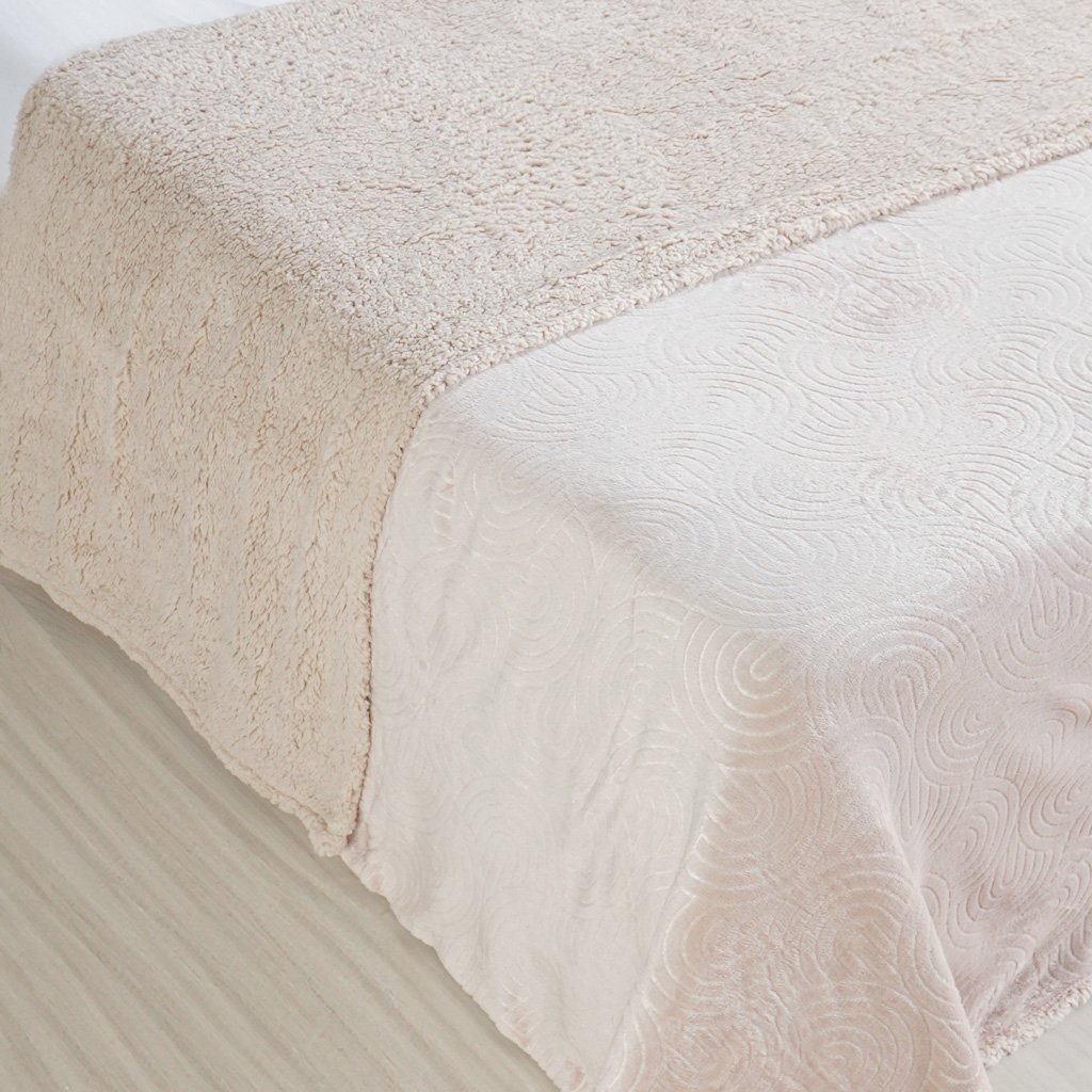 Manta Sherpa Realce Queen Dupla Face 220x240cm Talco