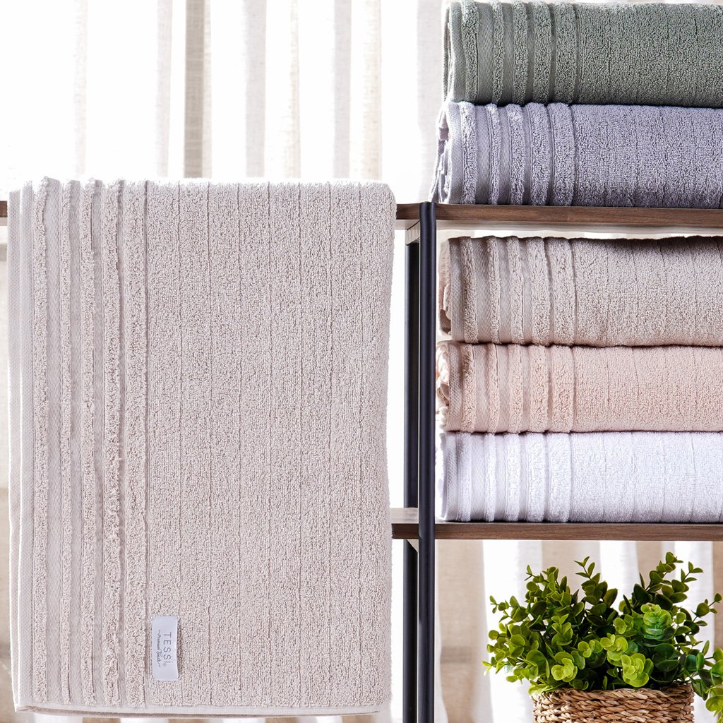 Toalha de Banho Glamour 100% Algodão 450g/m² 80x150cm Pergaminho