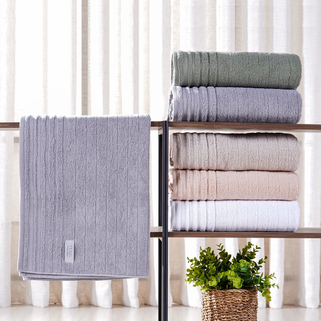 Toalha de Banho Glamour 100% Algodão 450g/m² 80x150cm Zinco