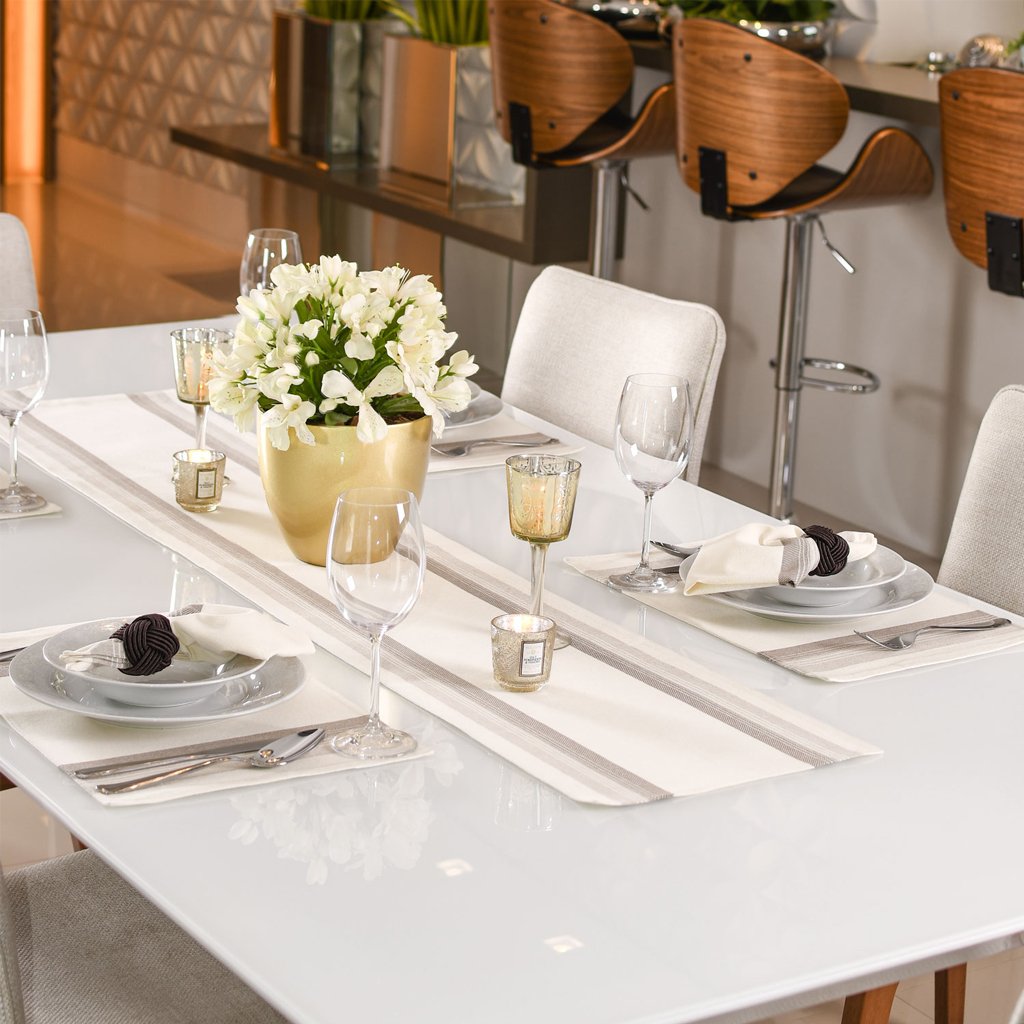 Trilho de Mesa 150x30 Fio Tinto Tessi Classic Fendi