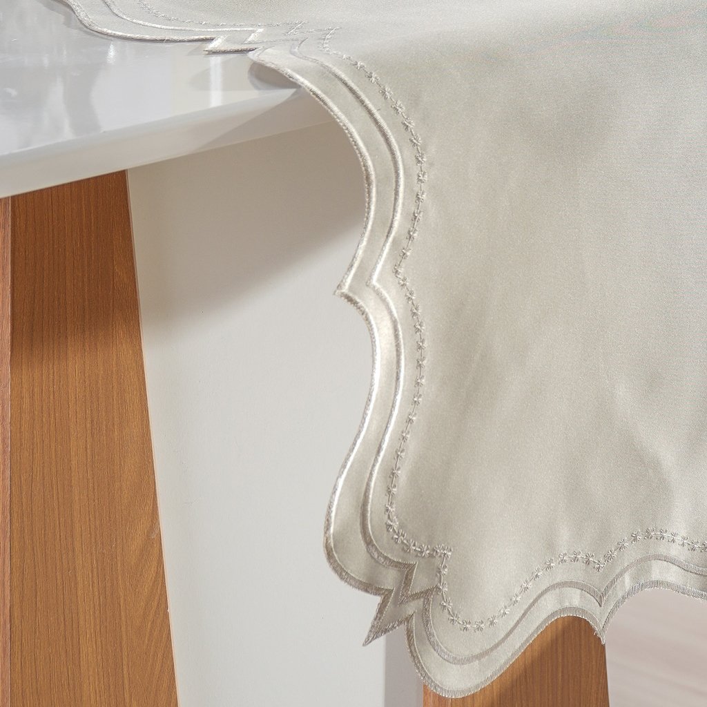 Trilho de Mesa Bordare Bordado 40x180cm Pergaminho