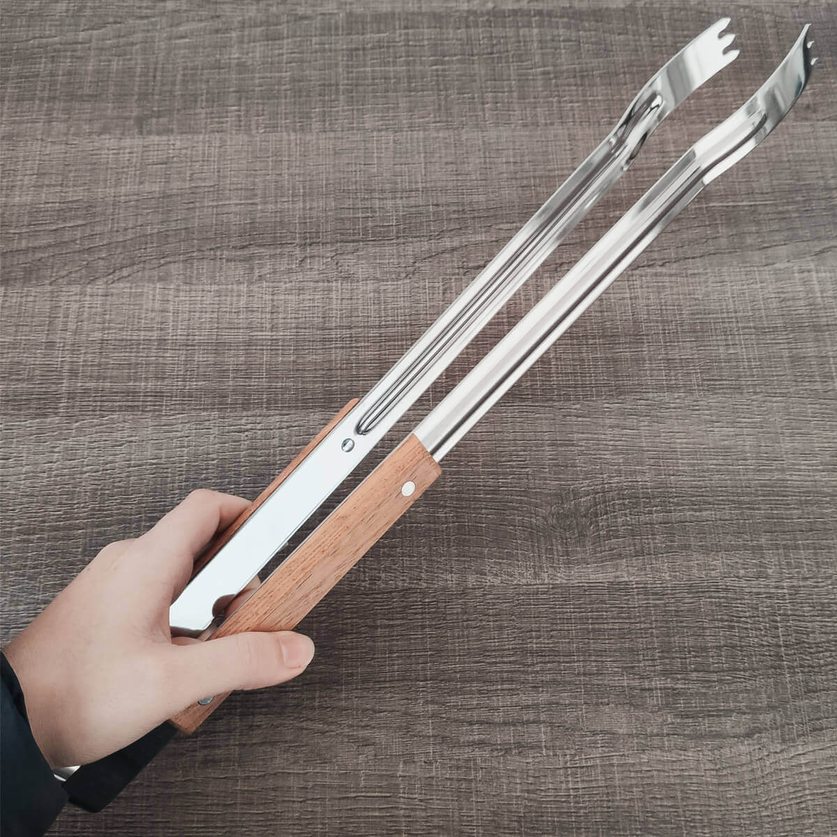 Pegador de Churrasco Carne Inox Cabo Longo Madeira 47cm Tramontina