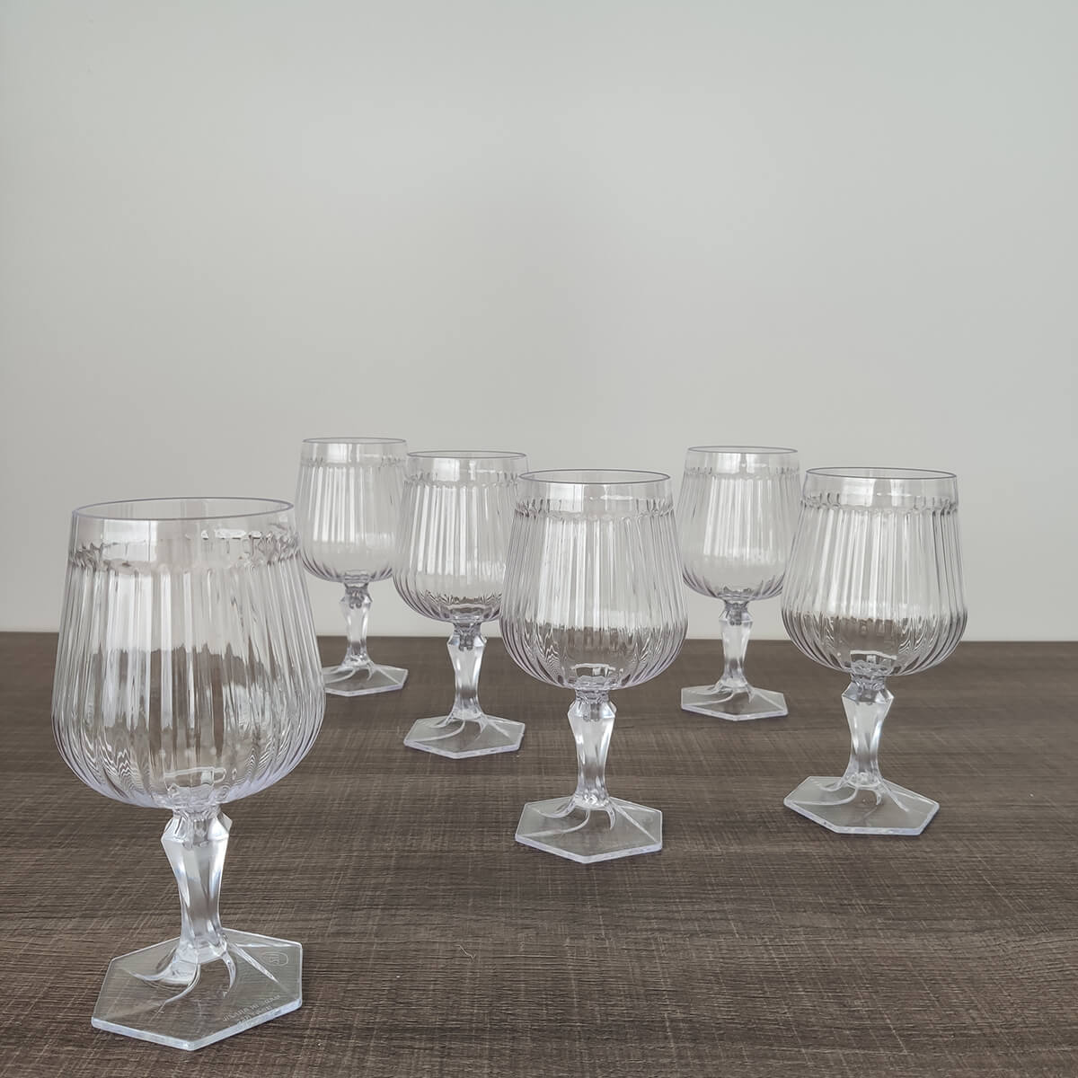 Conjunto 6 Taças Para Água Vinho Suco 350ml Plástico UZ Axé Transparente Bebidas