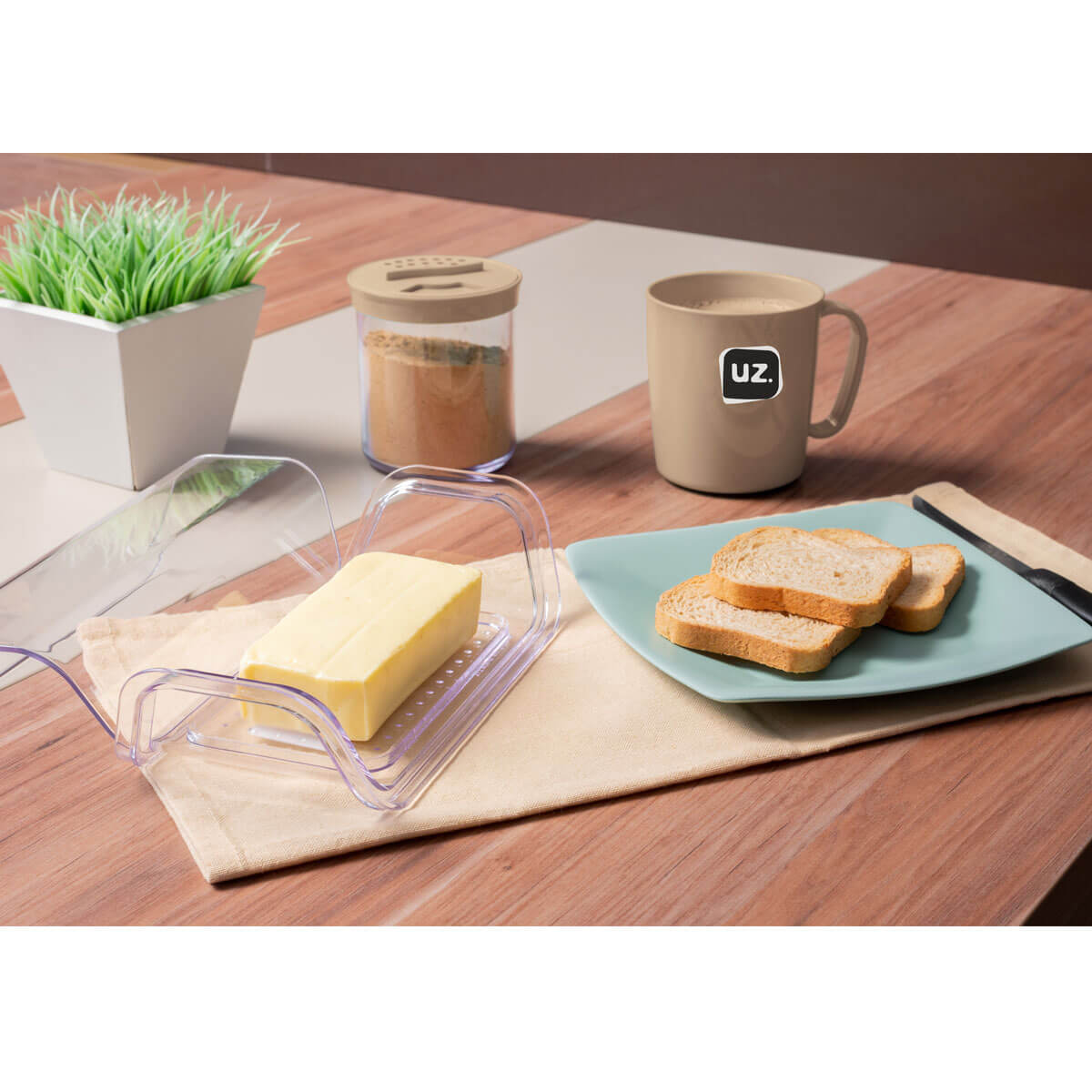 Kit 36 Canecas Plásticas 400ml Escolar Refeitório Lanche Merenda Ergonômica UZ Cappuccino