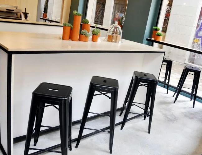 2 Cadeiras Alta Tolix Passa Prato Restaurante Preto