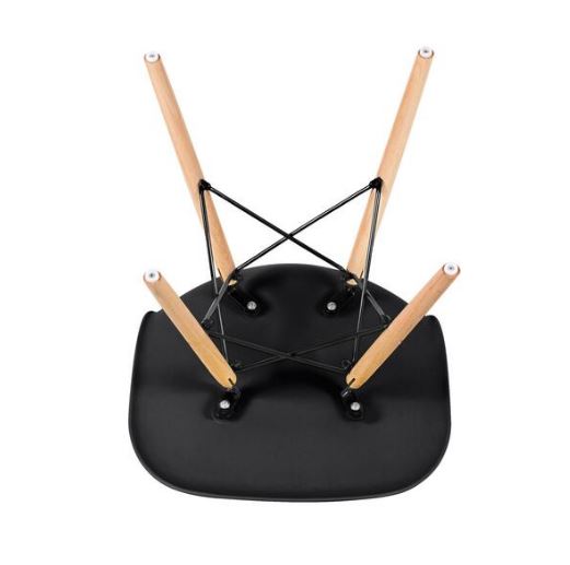Conjunto de Mesa 4 Cadeiras Pretas Eames Eiffel 110cm Base Madeira Tampo Preto
