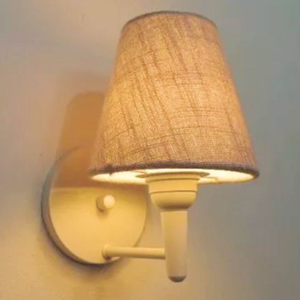 Arandela Cone Md-2004 Branco Cúpula em Tecido Rustico Bege