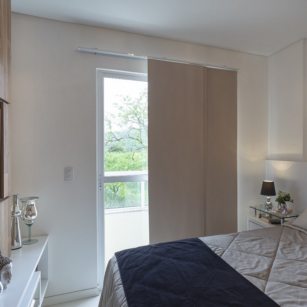 Persiana Painel (2,20Lar. x 1,80Alt.) Tecido Blackout - Marrom