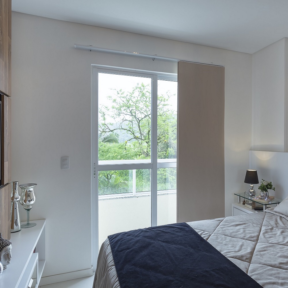 Persiana Painel (2,20Lar. x 1,80Alt.) Tecido Blackout - Marrom